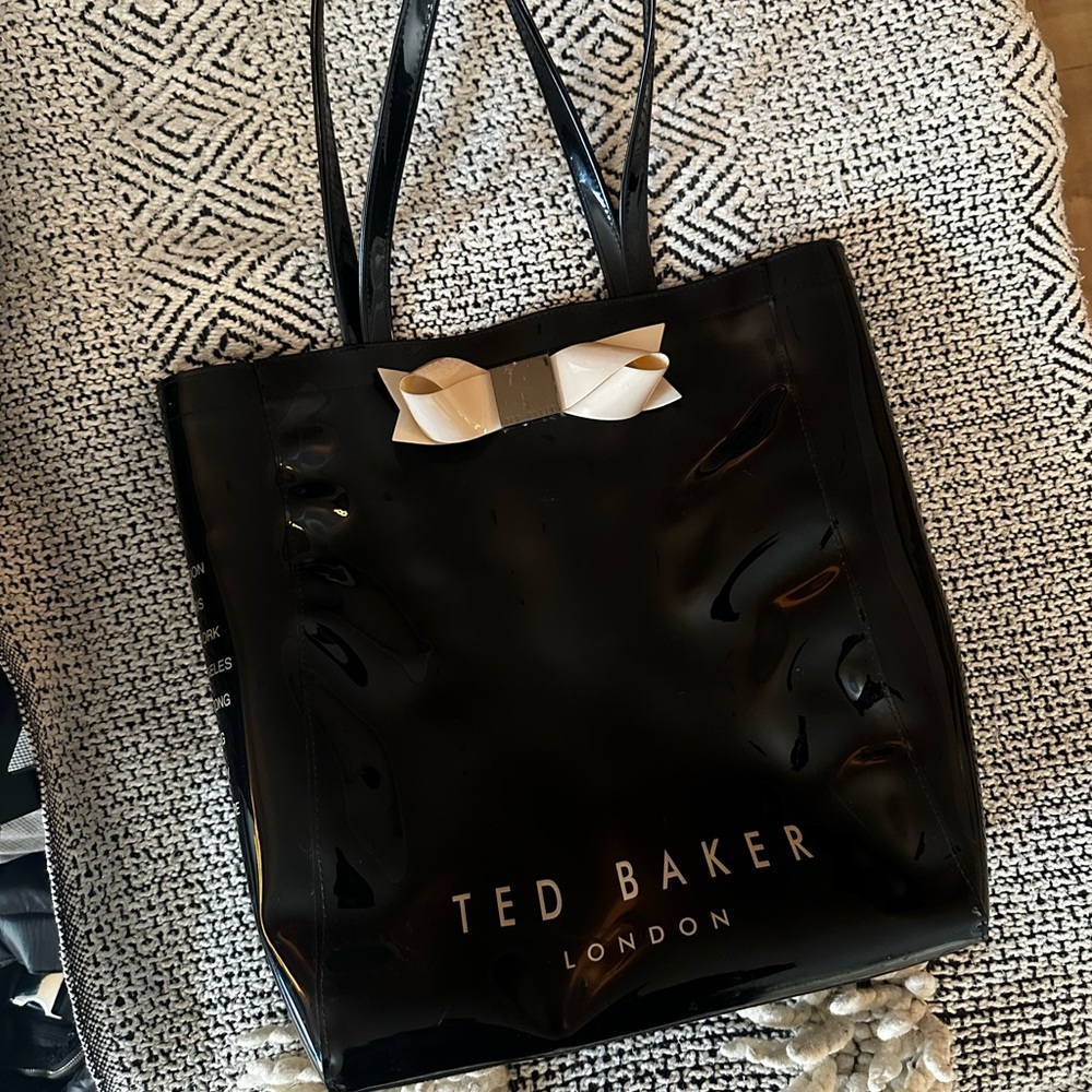 Ted Baker patent black Bag with bow detail